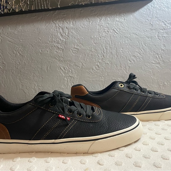 MEN'S LEVIS MUNRO SNEAKERS - Picture 2 of 12
